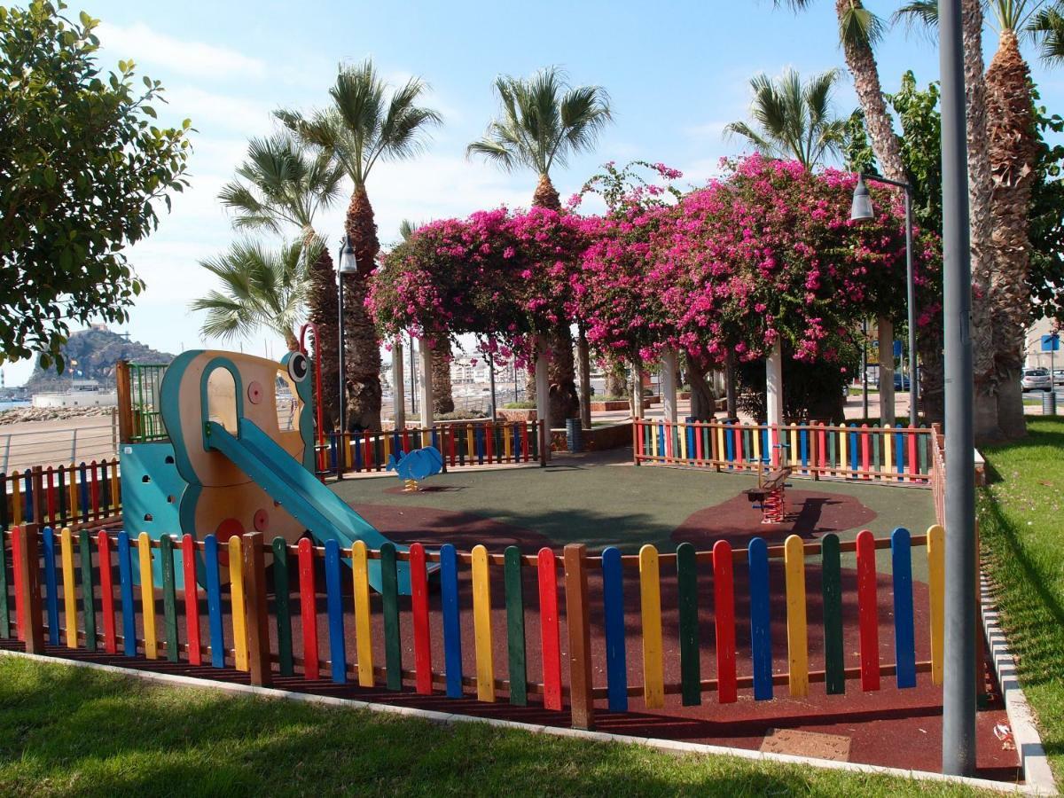 Apartamento Tranquilo Cerca De Buena Piscina Y Con Buen Aire Acondicionado Águilas Exterior foto